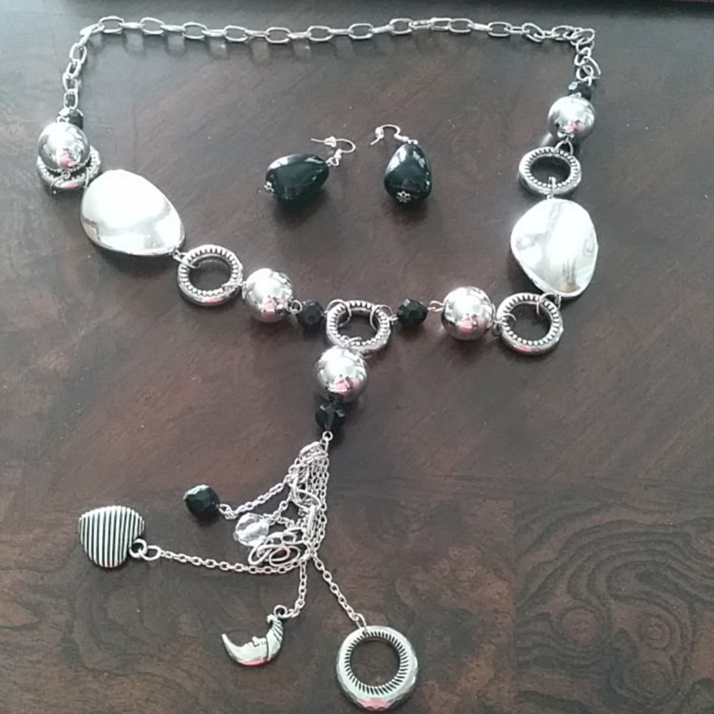 Necklace n earings